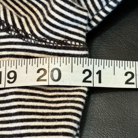 Talbots Black & White Striped Full-Zip Hoodie size Large. - Picture 9 of 11